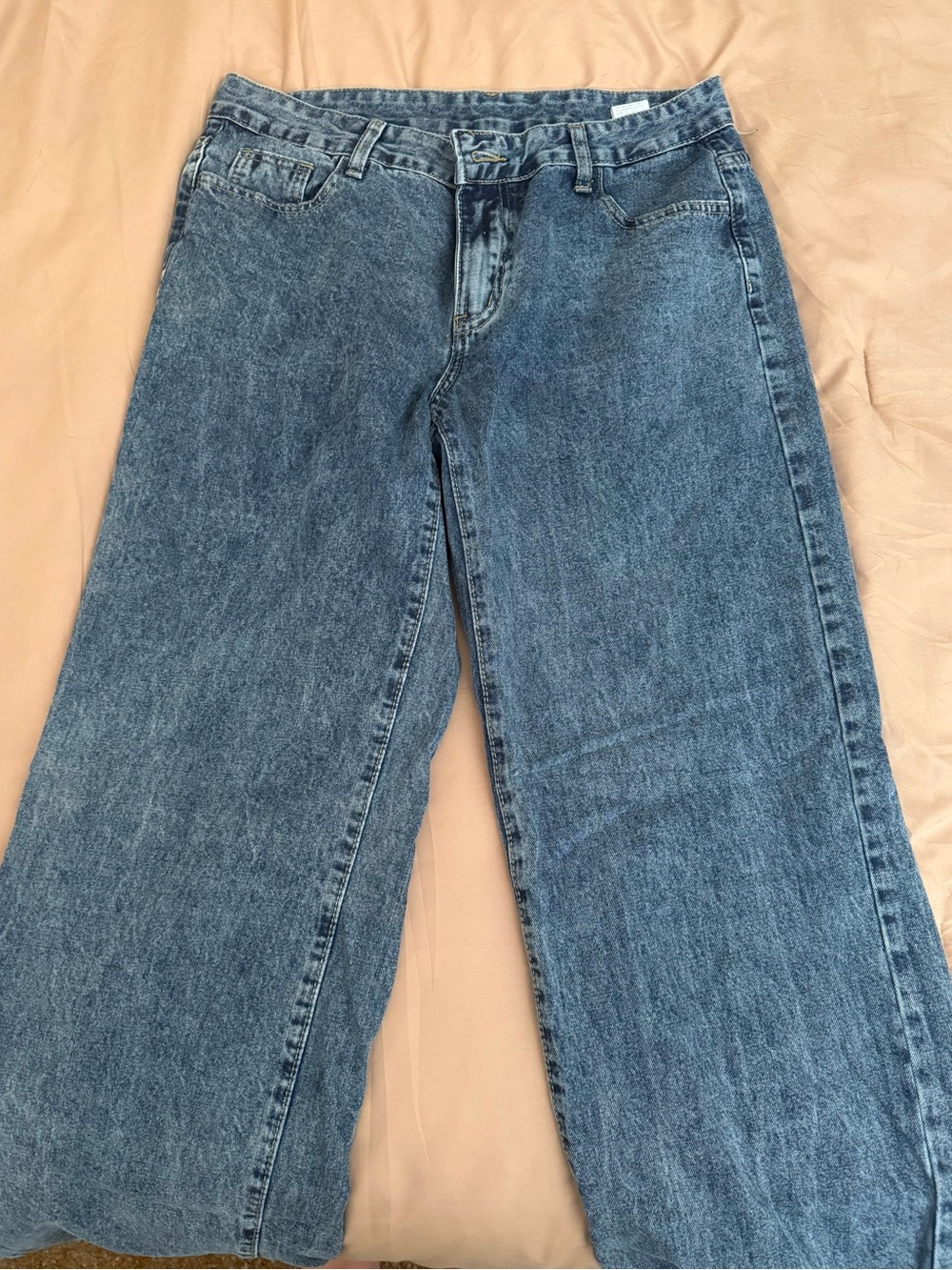 Low Rise Straight-Leg Jeans - Picture 4 of 4